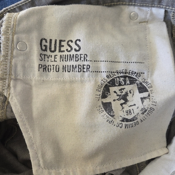 Guess Grey Flared Leg With Double Button Closure Womans Jeans Size 32 - Picture 6 of 6